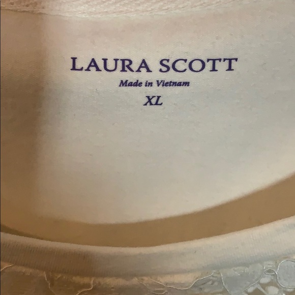 🔥3/$10 Laura Scott XL cream lace front shirt - Picture 2 of 6